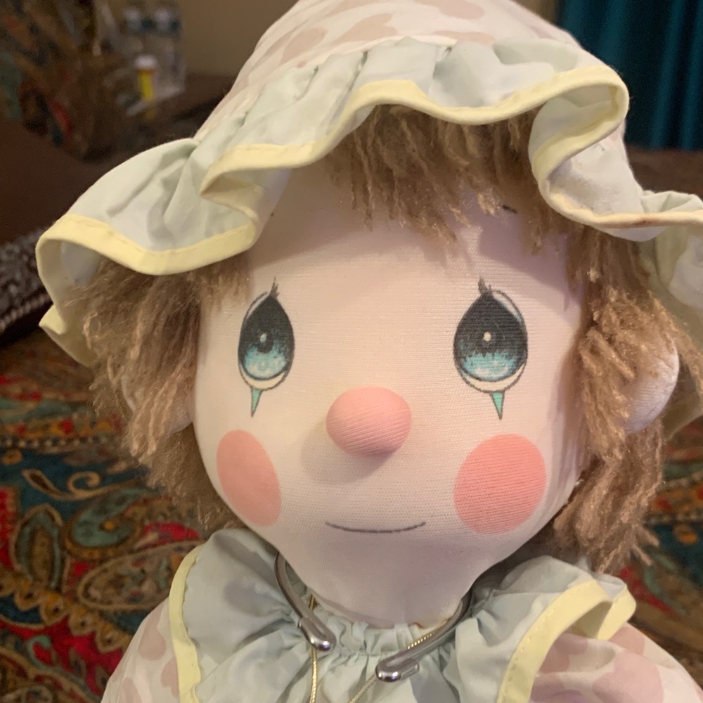 Precious Moments soft body clown Doll with Ruffled Bonnet. Locket & stand. - Picture 2 of 10